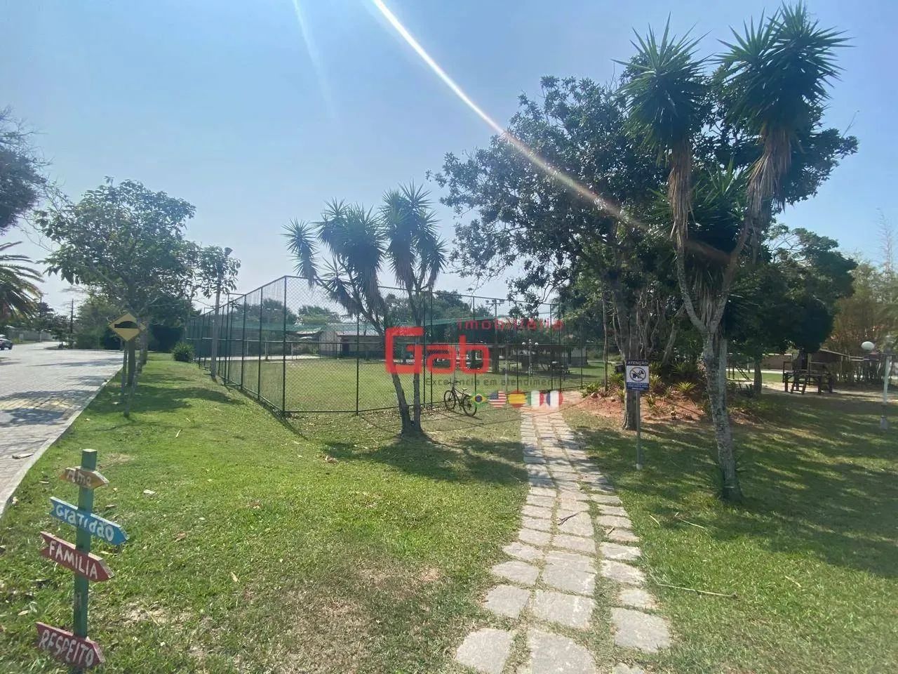 Terreno de 450m² em Condomínio Fechado: Cercado, Limpo e Plano, Pronto para Construir - Foto 7