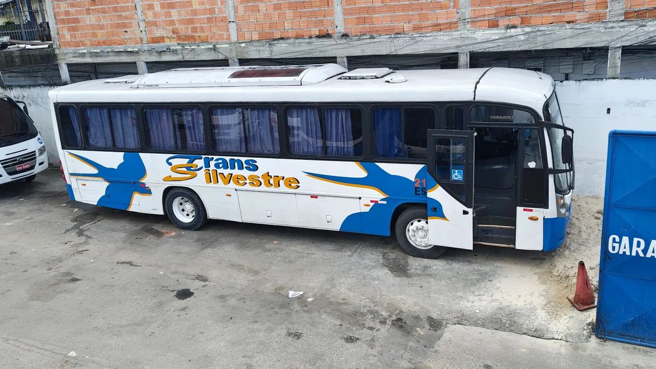 VENDE SE ÔNIBUS COMIL 2010 - Foto 2