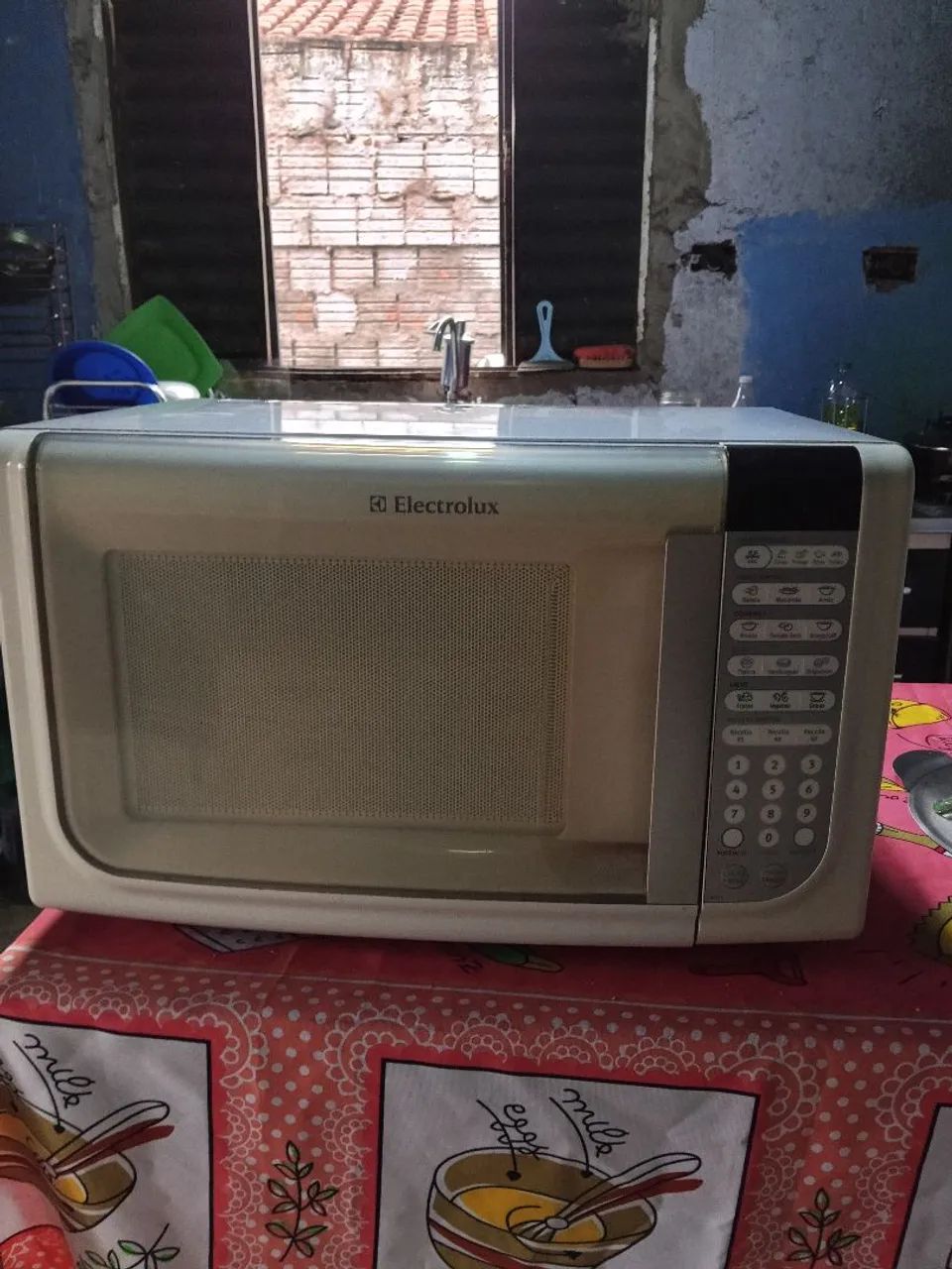 Microondas 31Litros Eletrolux MEF41 - Foto 2
