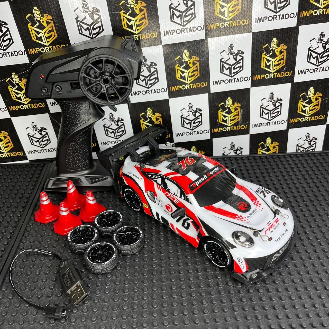 Carrinho Drift Controle Remoto com LED - Pneus Extras e Cones - Foto 5