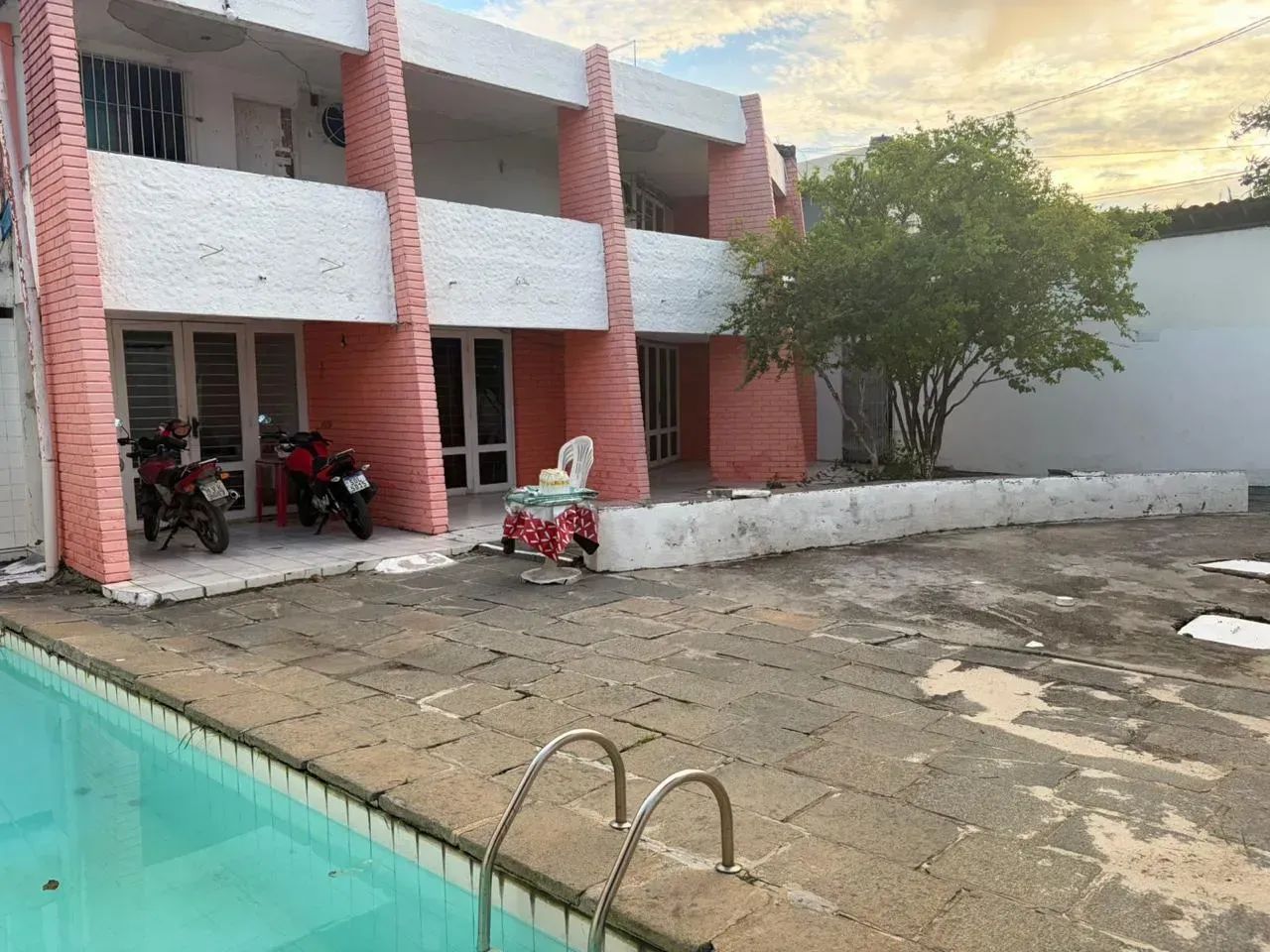 Imóvel para venda possui 480 metros quadrados com 6 quartos - Foto 5