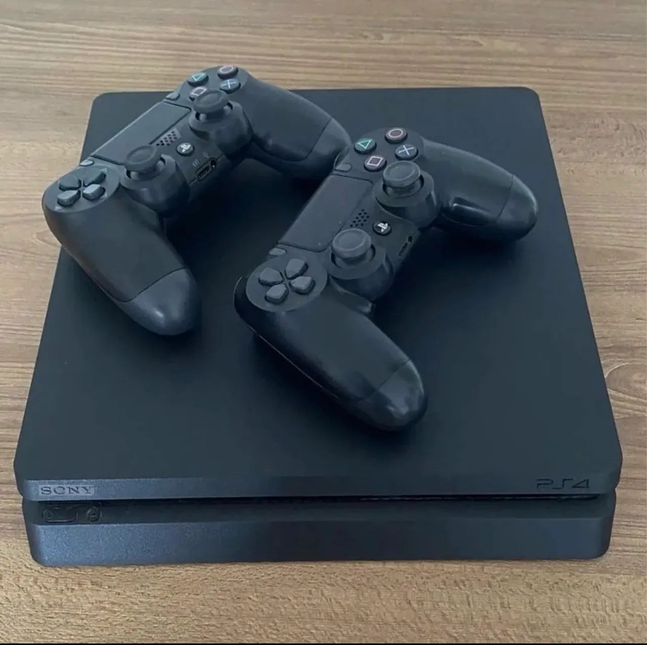 VENDO PS4 + 2 CONTROLES