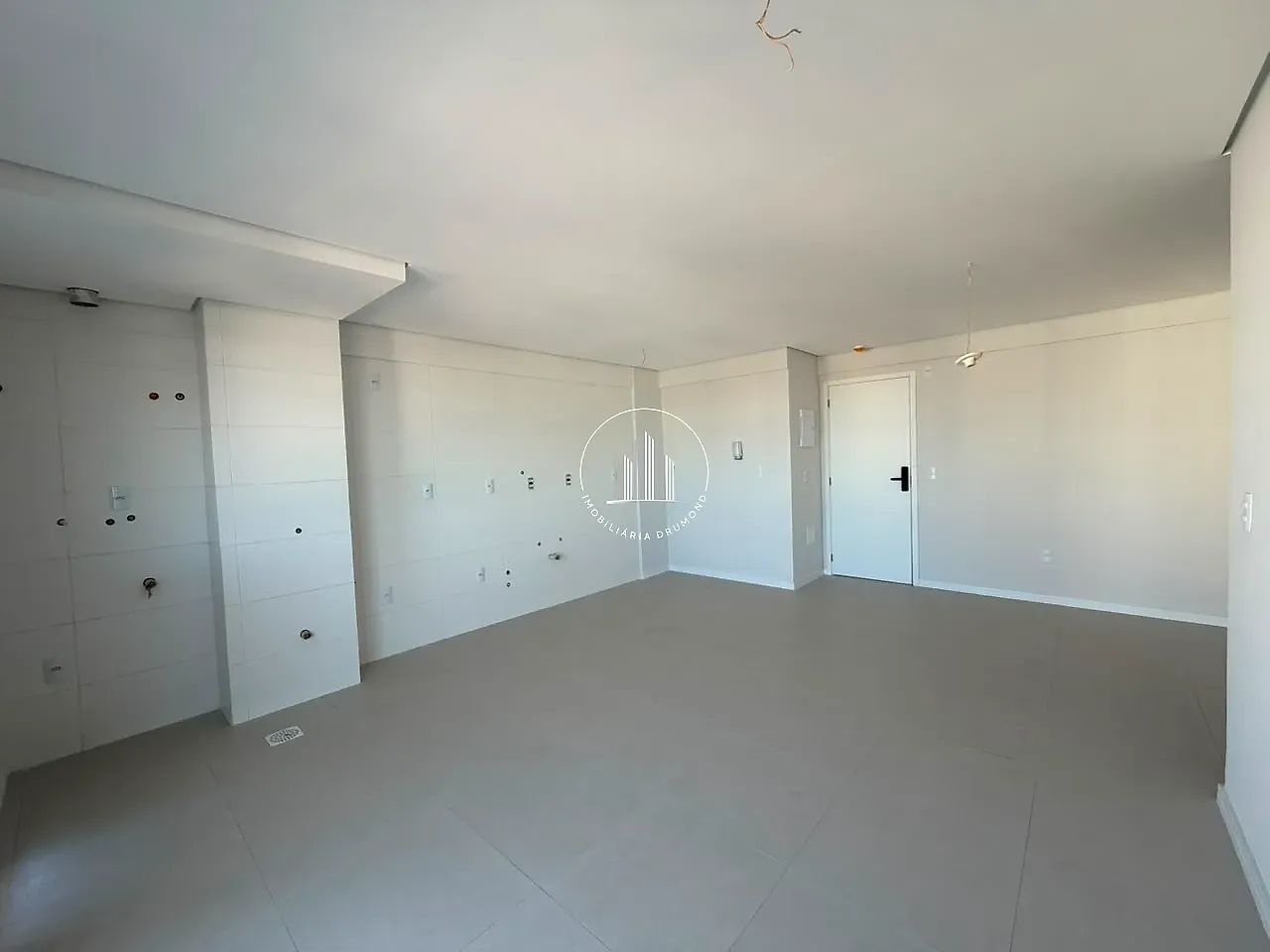 Apartamento 2 Quartos com 1 Suíte com Vista mar - Barreiros - EST - Foto 5