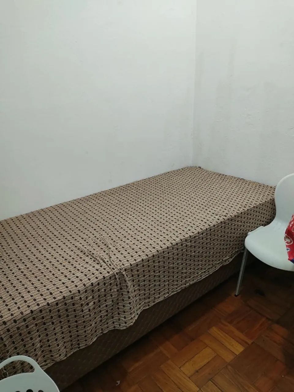 Cama box de solteiro com colchão 