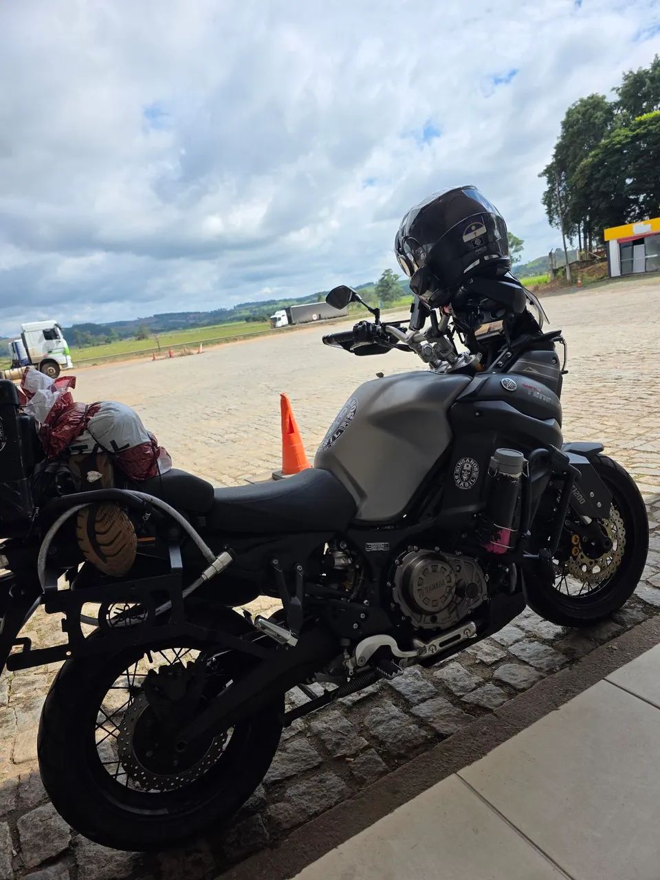Super Ténéré 1200  2017  $55.000 - Foto 2