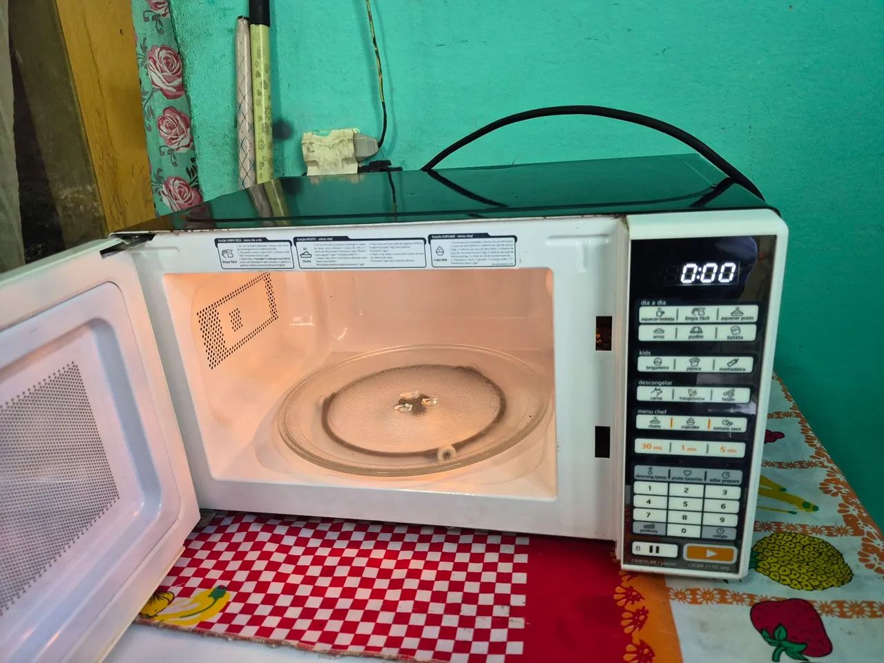 Microondas Midea 23L - Foto 2
