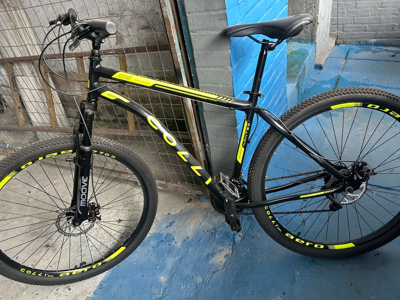 Bicicleta colli aro 29 com nota nova
