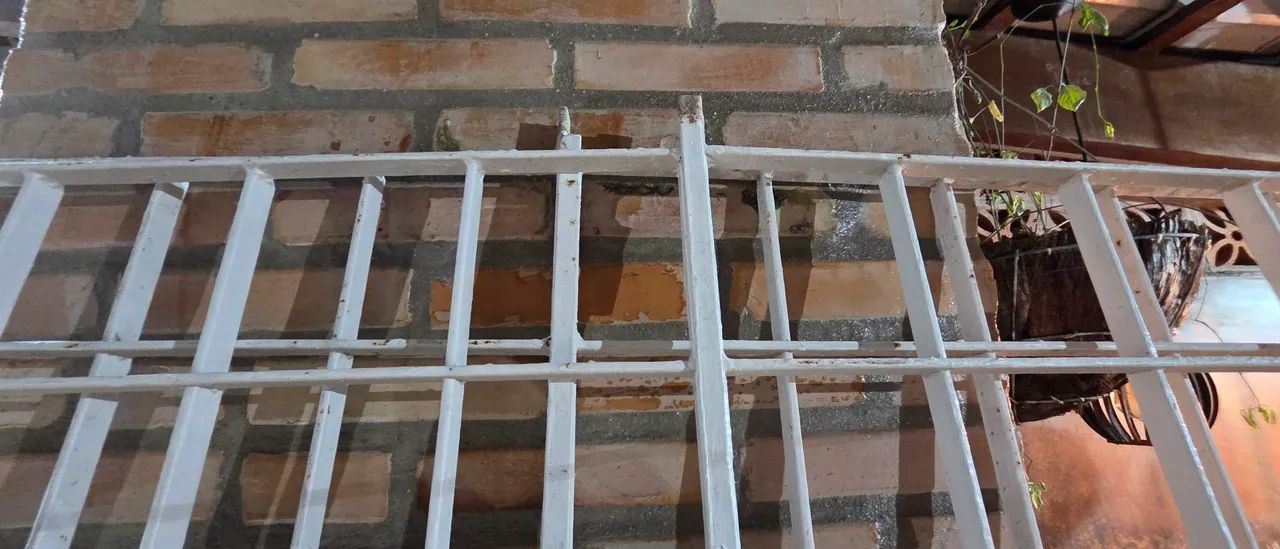 Vendo duas Grades 1,85 X 2,15 - Foto 6