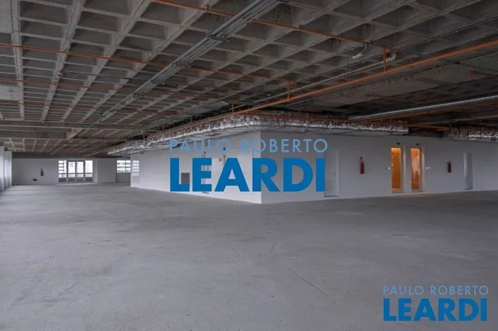 CONJ. COMERCIAL - BARRA FUNDA - SP