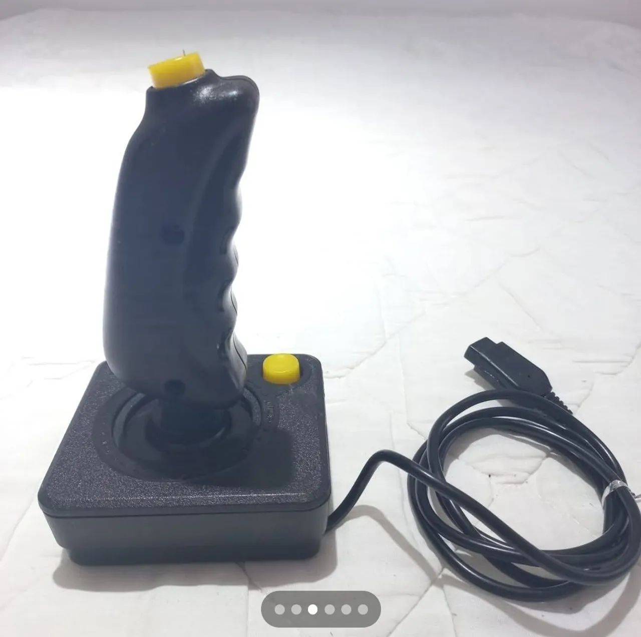 Atari dactar com 1manete e 1 cartucho