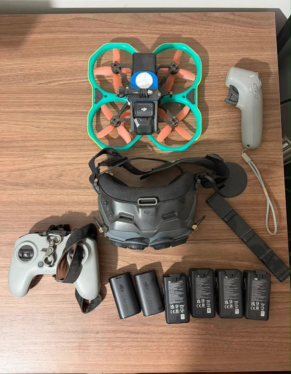 Drone DJI Avata 1 - 4 baterias 