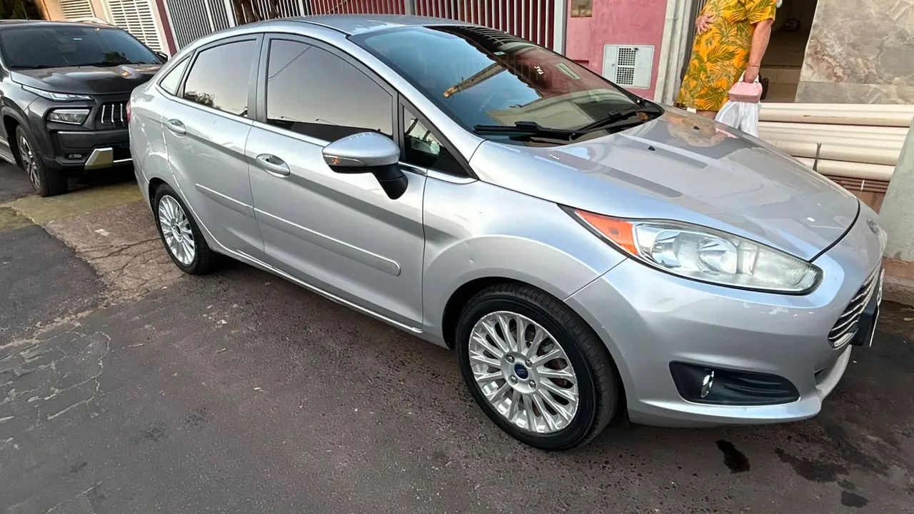 Ford Fiesta Fiesta Sed. TI./TI.Plus1.6 16V Flex Aut. 2014