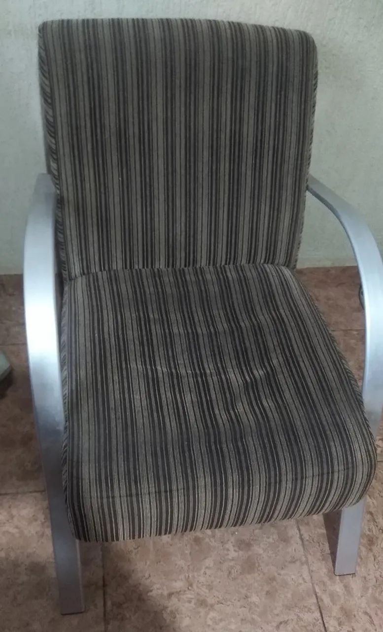 Poltronas Antigas Retrô com Braços em Alumínio - Par ou Unitária - Foto 4