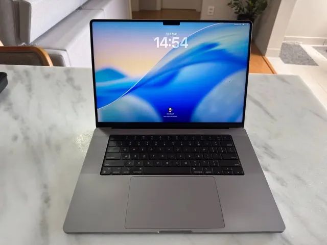 MacBook Pro 16 M1 Pro 16GB 1TB SSD Cinza Espacial Impecável
