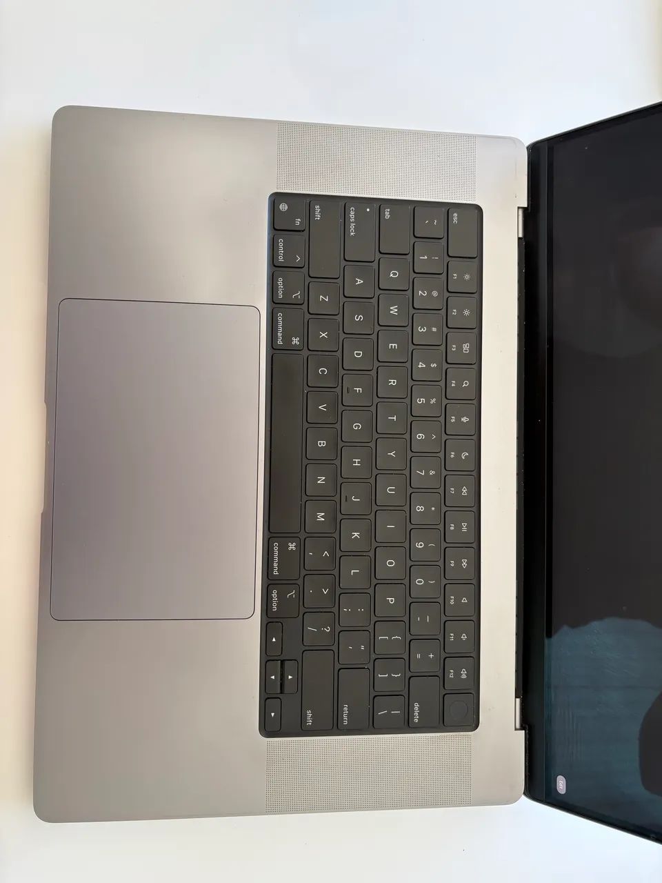 MacBook Pro M1 Pro 2021 16?