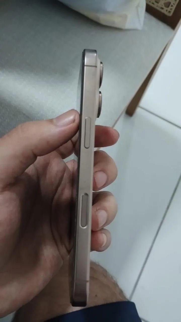 iPhone 16 Pro 256GB - Foto 3