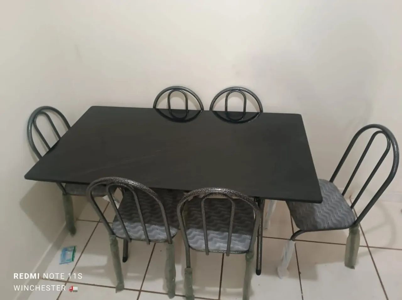 Mesa com 6 cadeiras  - Foto 2