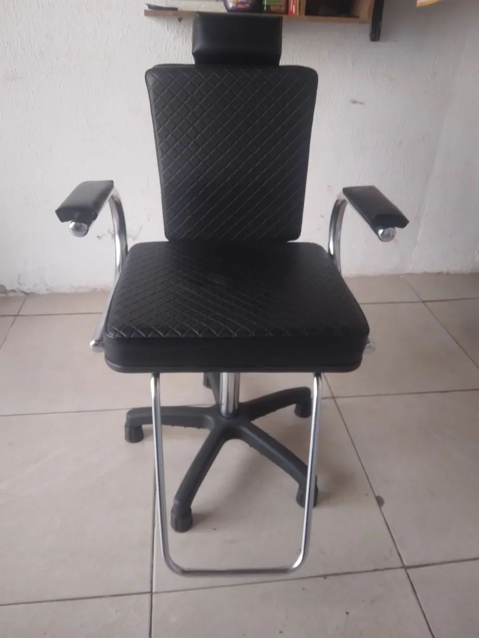 Cadeira para barbeiro nova 