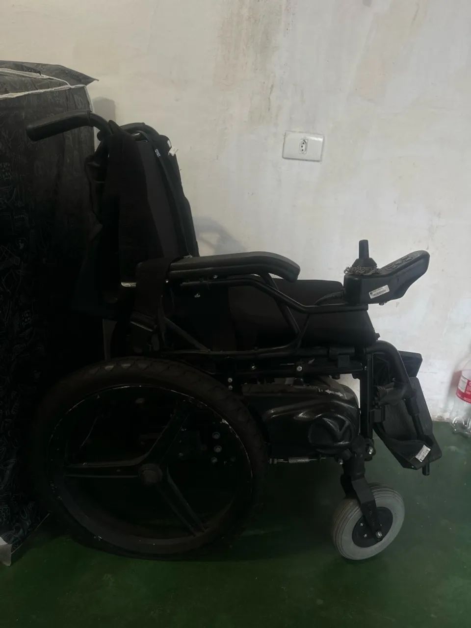 Cadeira de roda elétrica  - Foto 4
