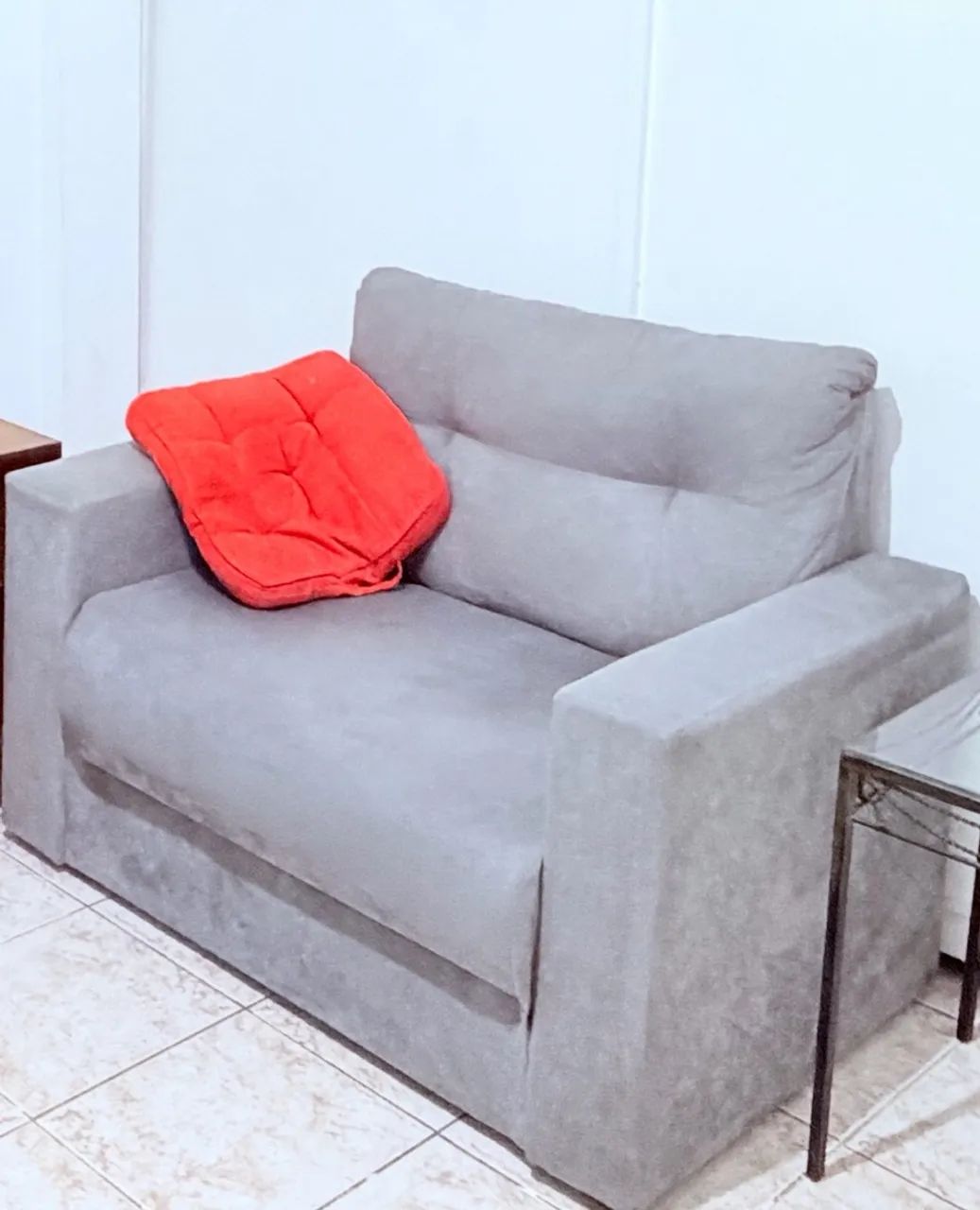 Sofá cinza 2 lugares 