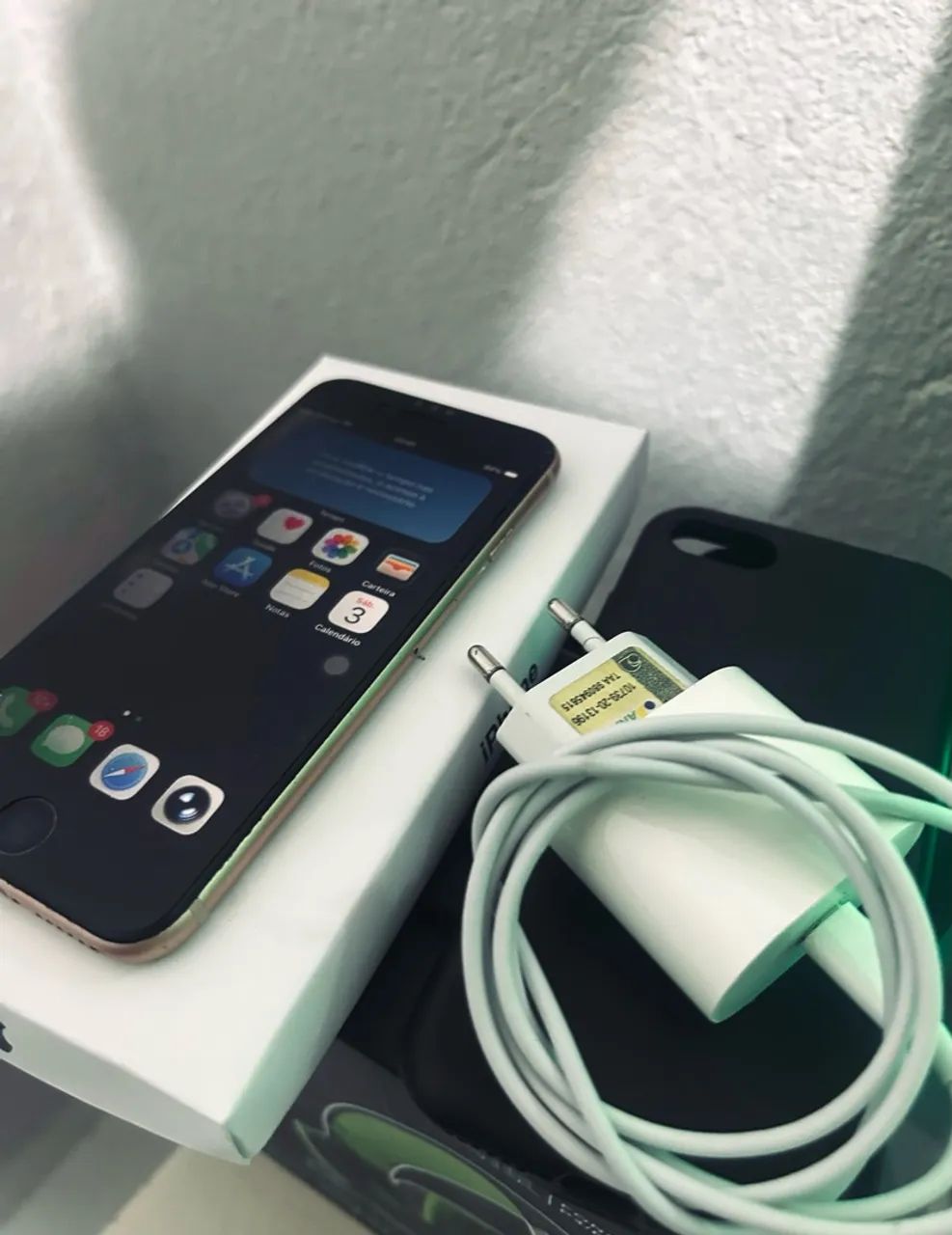 iPhone SE 2ª Geração - 64GB ( Touch ID off ) - Desapego  - Foto 2