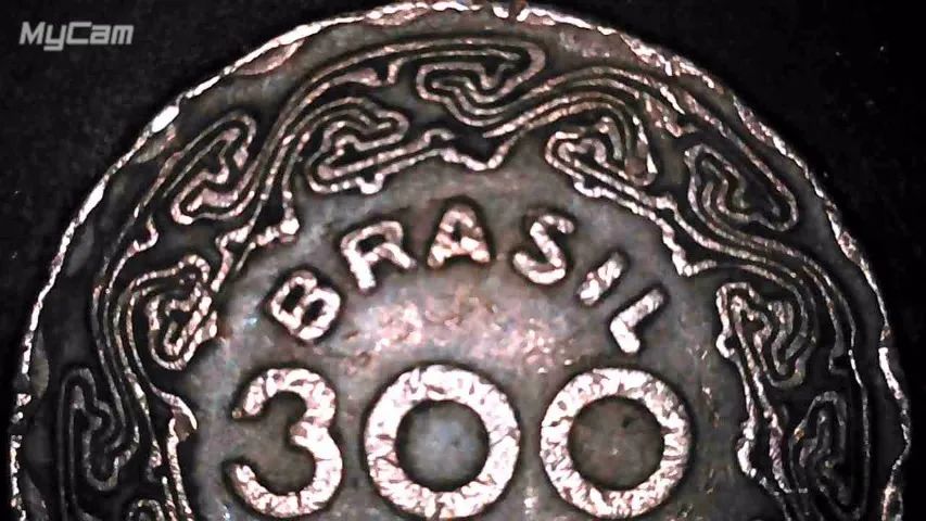 Moeda De 300 Reis De 1942 Série Getúlio Vargas (Usado) - Foto 3