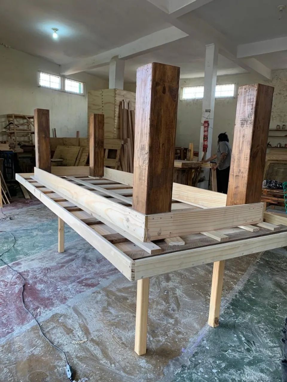 Mesa de madeira com 1,20x3M - Foto 3