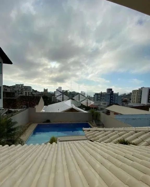 Casa com 5 dormitórios em Coqueiros com piscina e area de churrasqueira - Florianópolis/SC - Foto 2