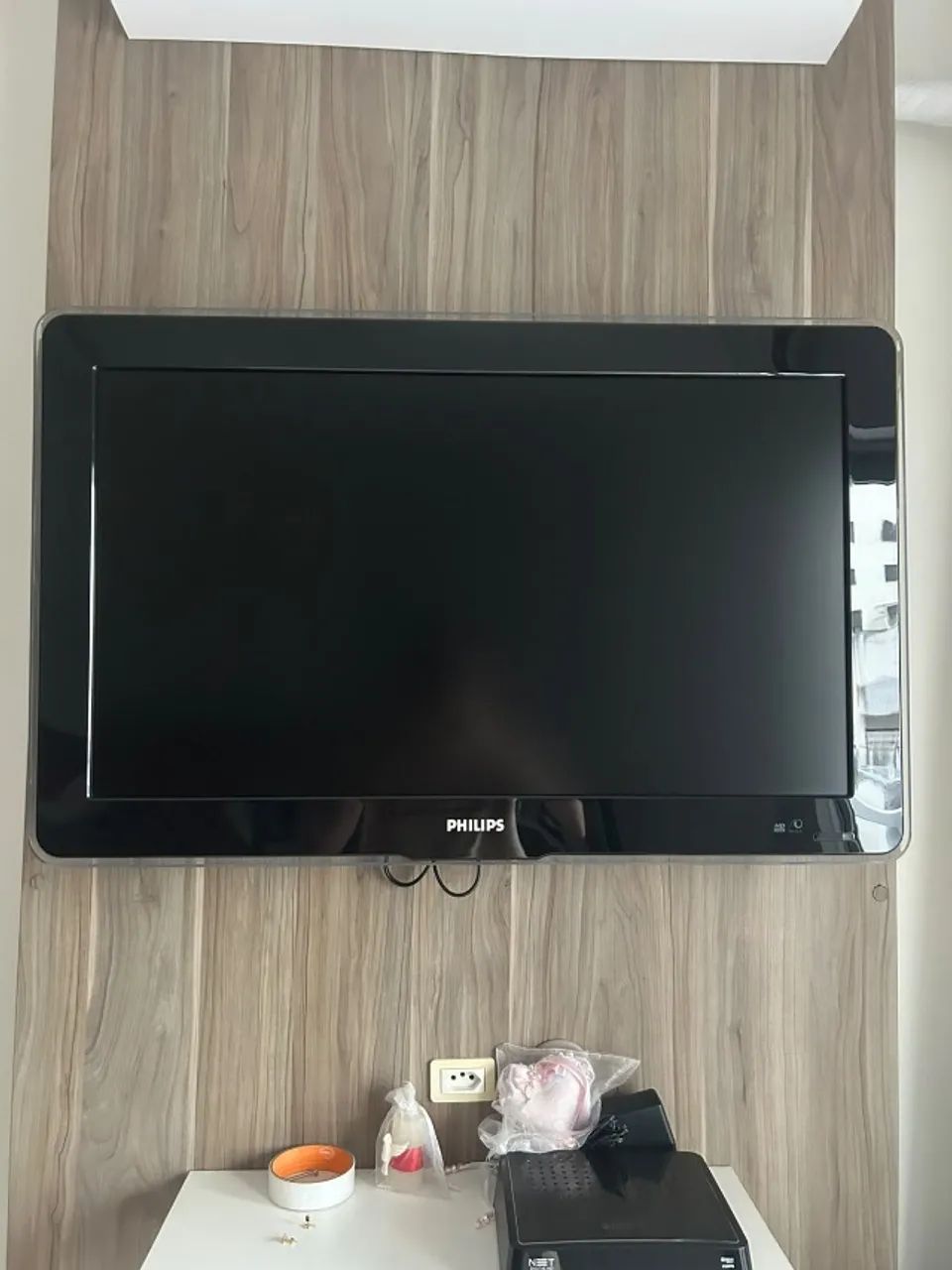TV Philips 32? LCD ? Funcionando Perfeitamente - Foto 2