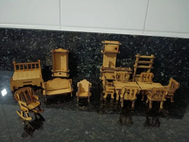 Kit Mini Móveis em Madeira MDF para Casinha de Boneca