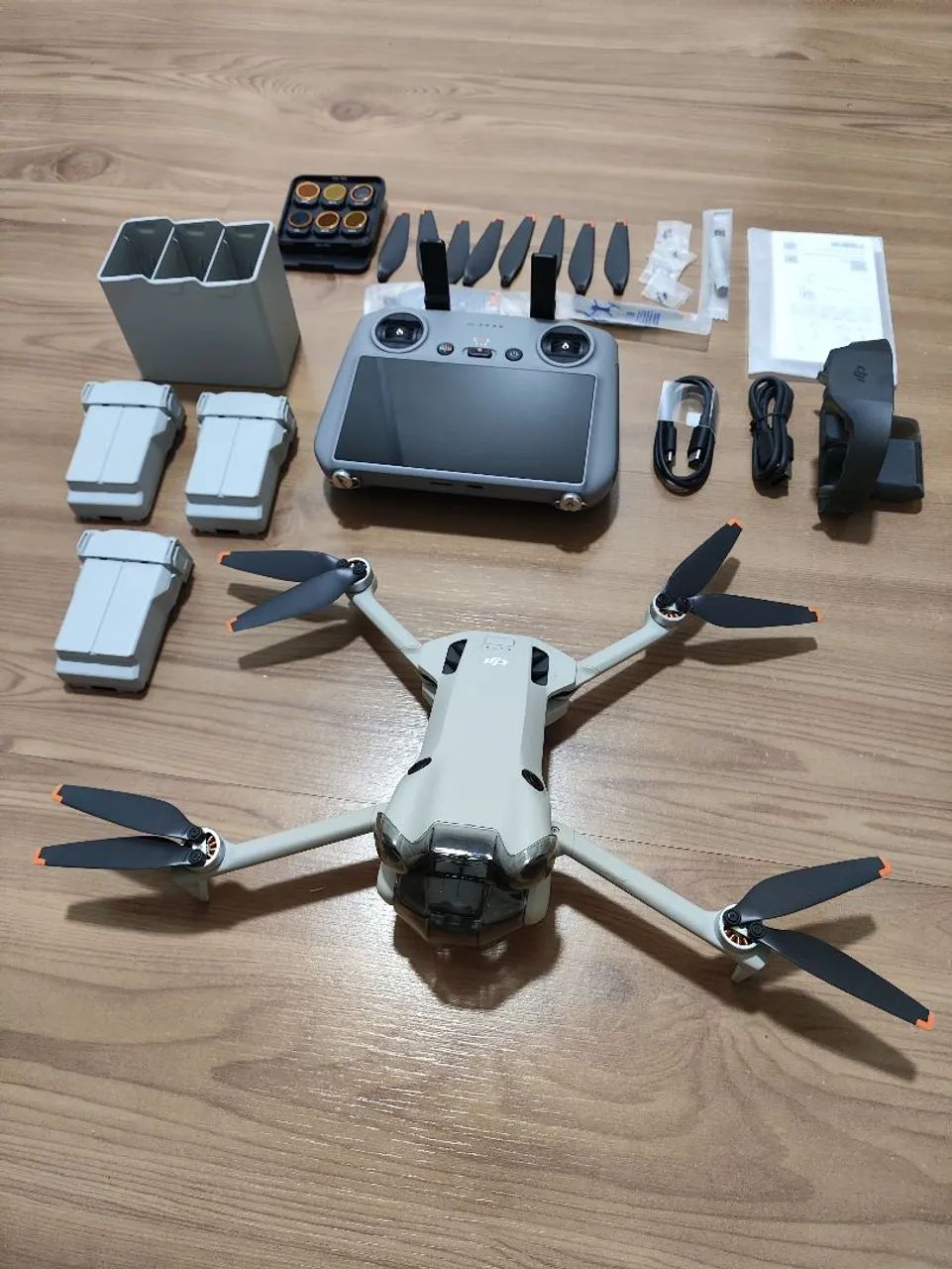DRONE DJI MINI 4 PRO FLY MORE COMBO - IMPECÁVEL | POUQUÍSSIMO USO - Foto 4