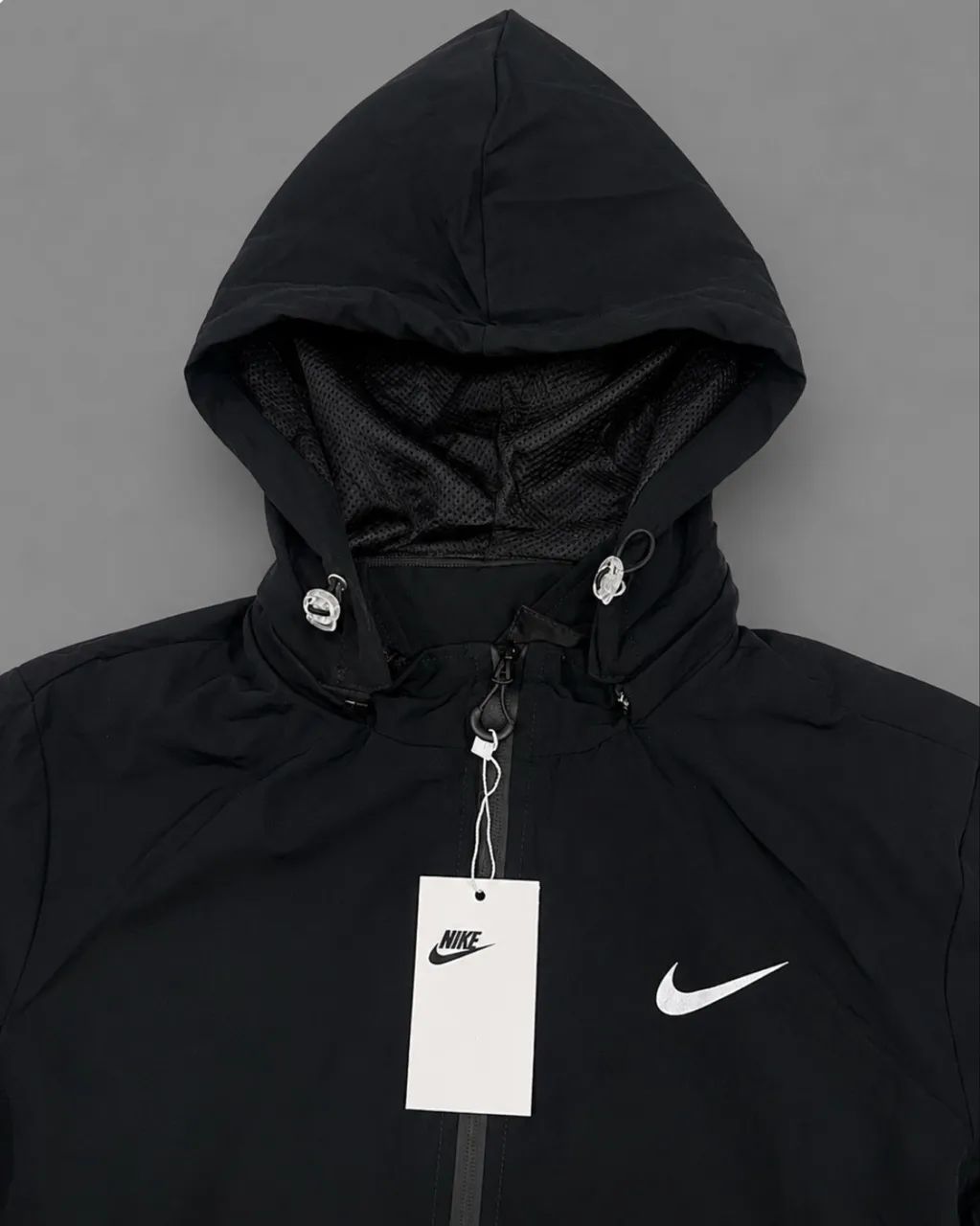 Jaqueta Nike Impermeável com Capuz - Foto 2