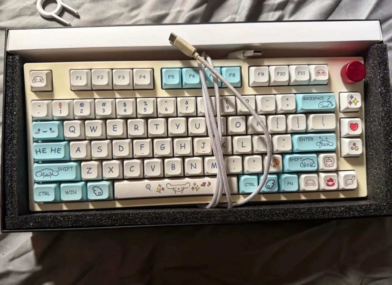 TECLADO MECÂNICO EPOMAKER TH80 CINNAMOROLL