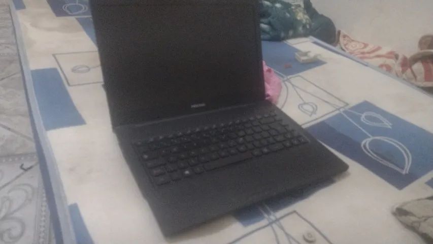 NOTEBOOK POSITIVO UNIQUE S1990 ?