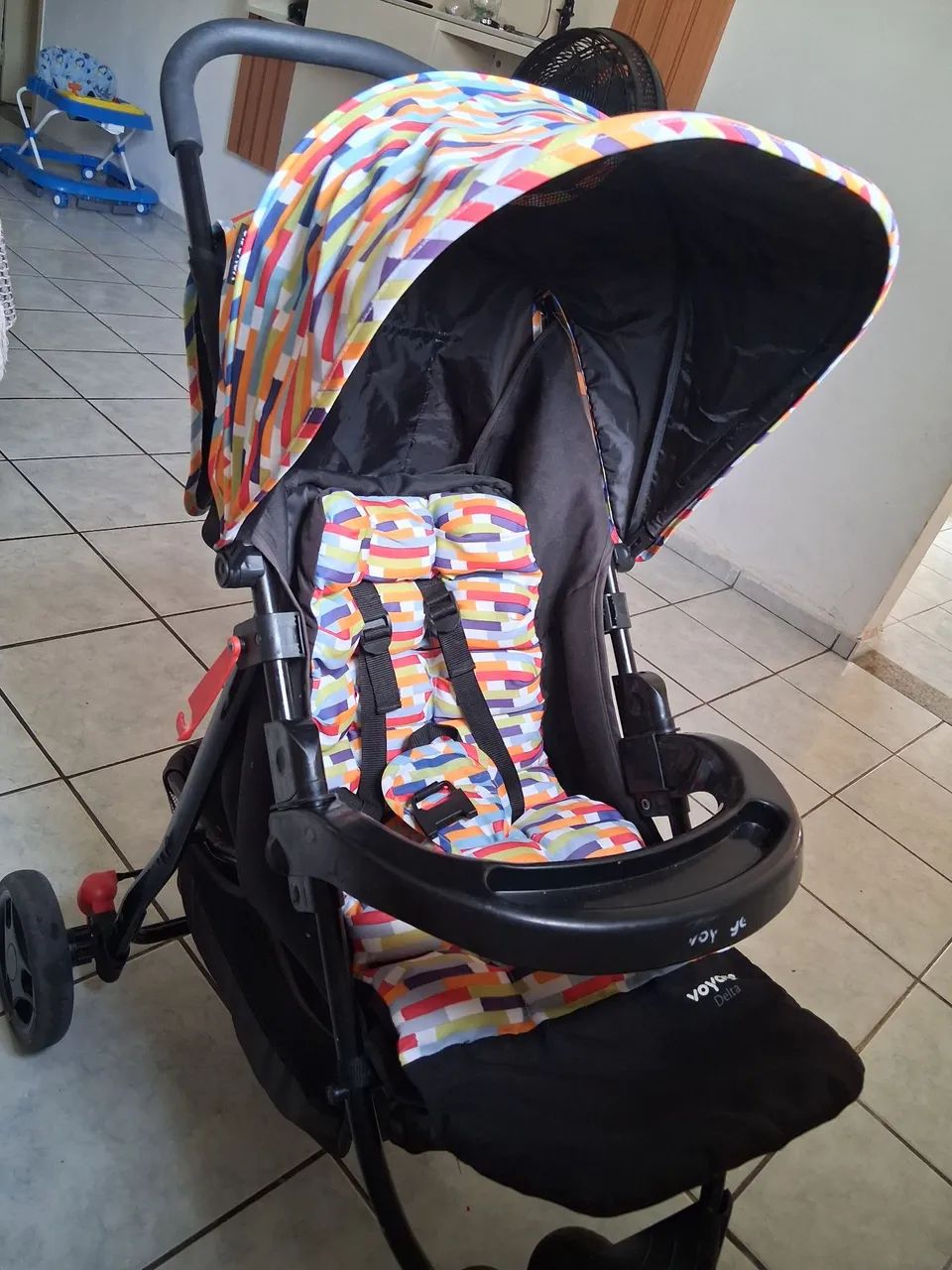 Carrinho de bebê semi novo - Foto 4