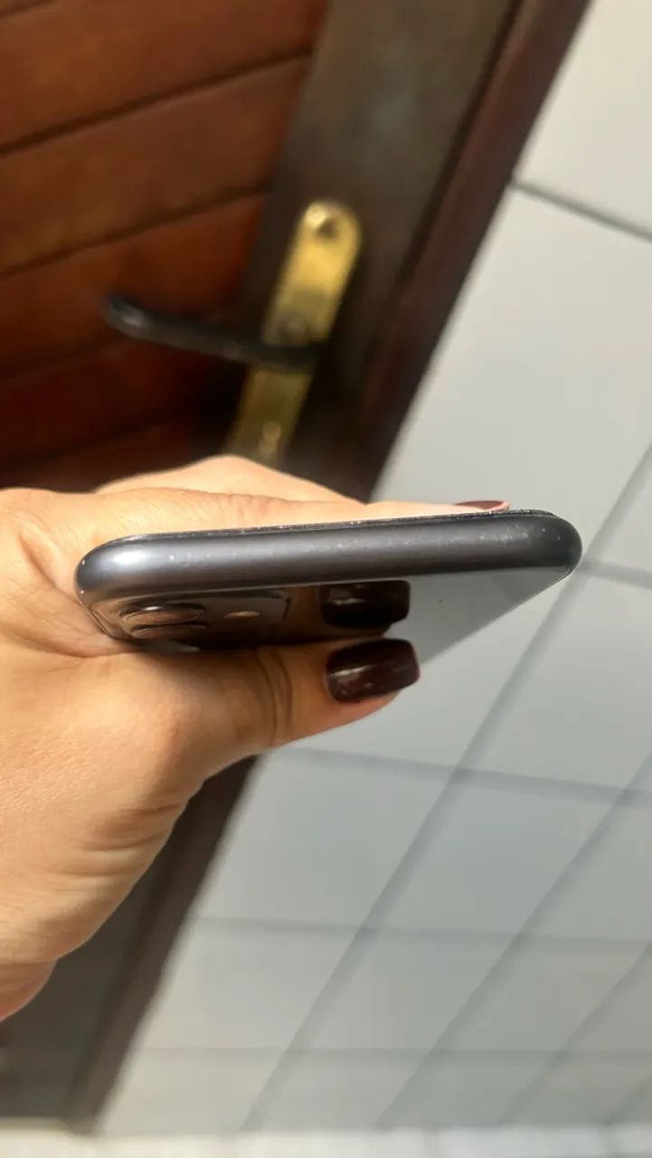 Iphone 11 128gb Preto Conservado - Foto 5
