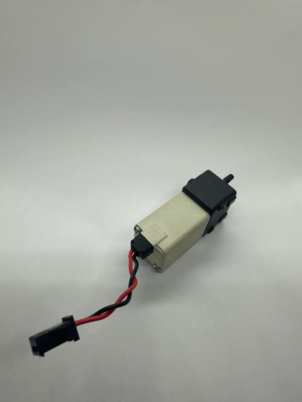 Válvula solenoide SMC LVMK202-6J - Foto 5