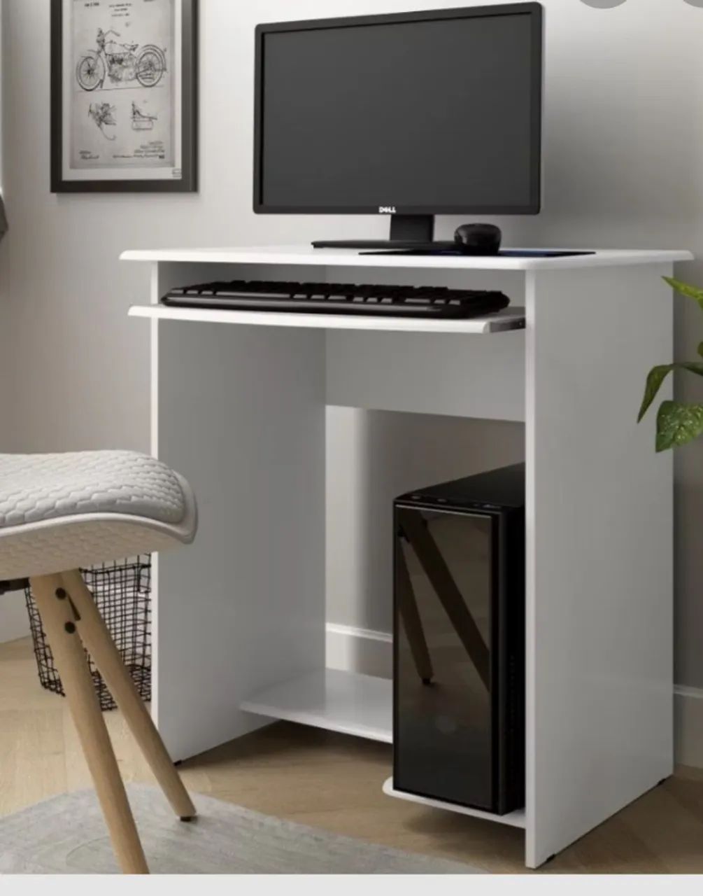 Mesinha de computador e estudo.64962182849537120