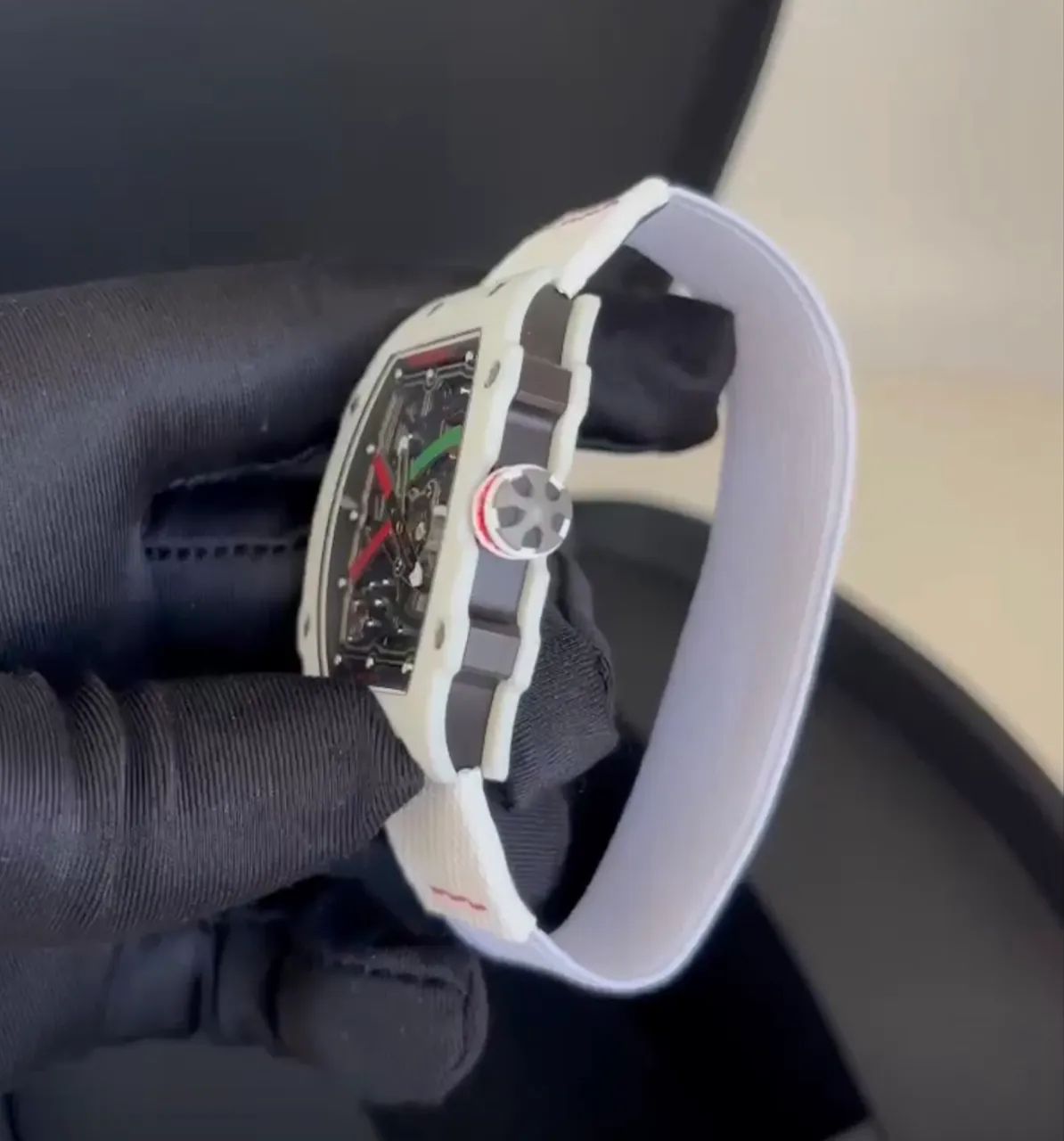 Relógio Richard Mille Premium Skeleton Bateria Branco e Azul Caixa Fininha - Foto 2