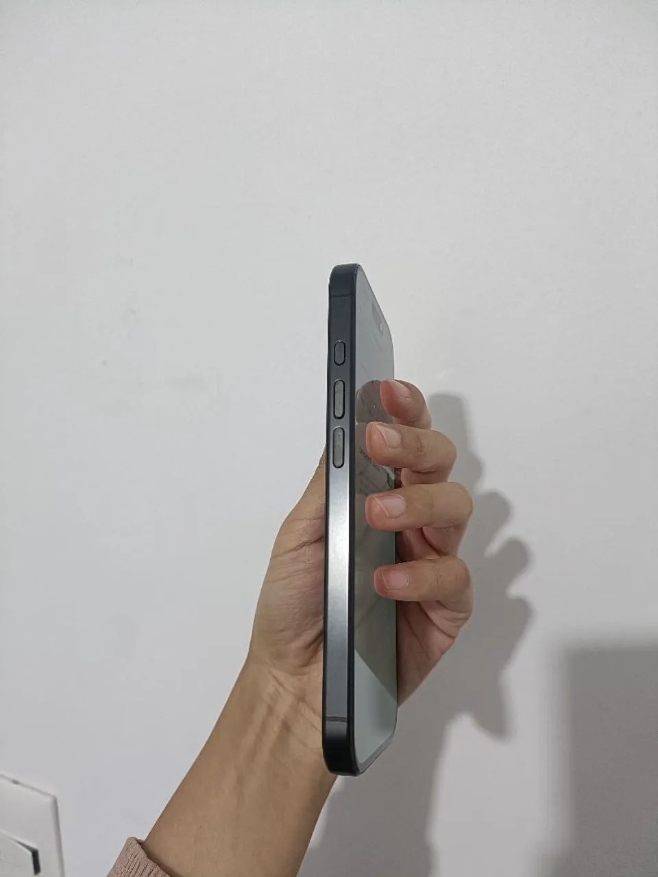 iPhone 16 Pro 128GB - Titânio preto - Foto 5