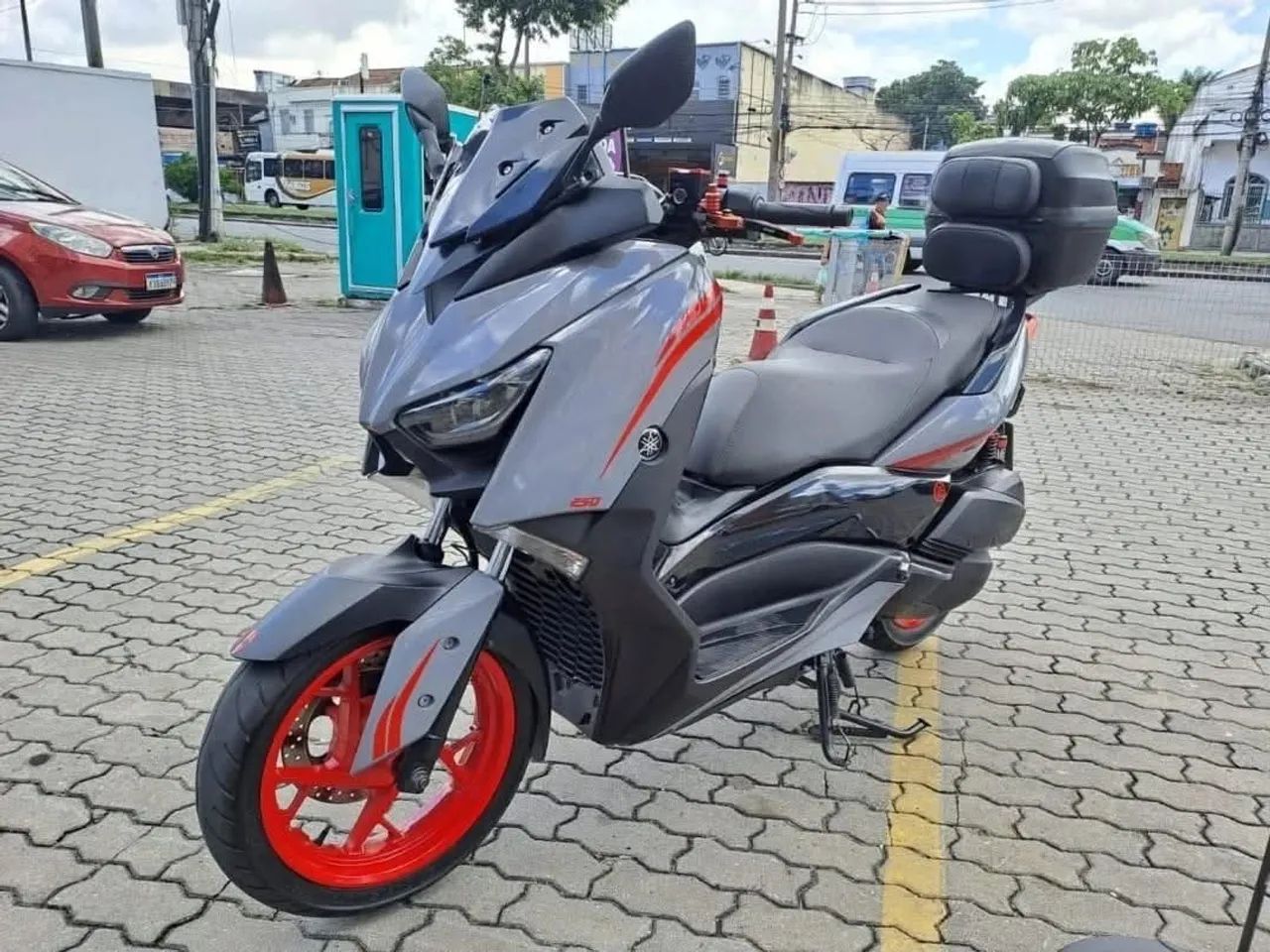 Vendo Xmax 250  - Foto 3