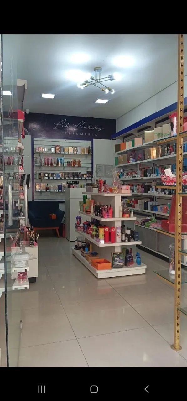 Vendo Ponto Comercial e loja de cosméticos e Perfumaria completa