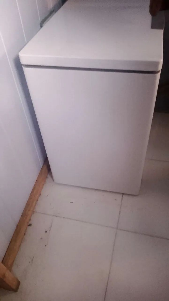 Vendo freezer Midea 200 litros  - Foto 2