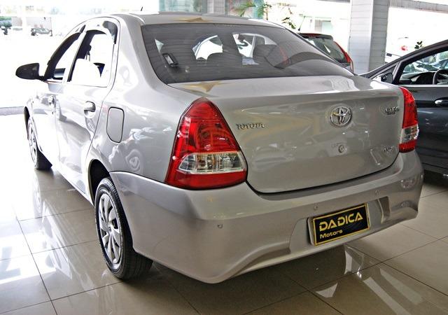 Etios Sedan X 2018 Automático - Foto 6