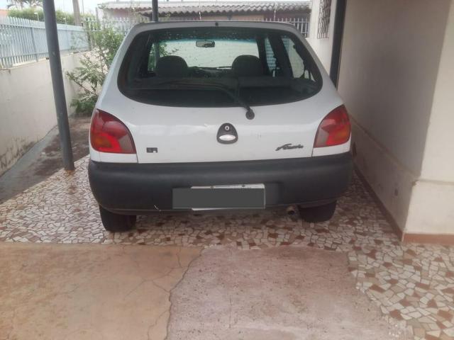 Vendo Fiesta super conservado - Foto 2