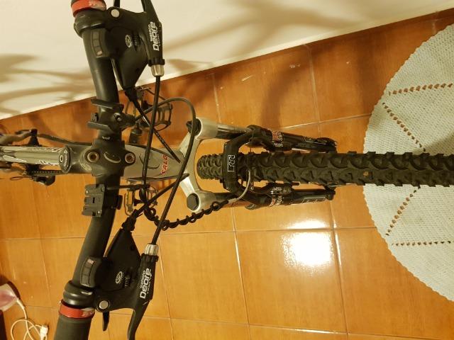 Bicicleta Mountain Bike Caloi Aluminium Elite Pro 27v Aro 26 18" - Foto 5