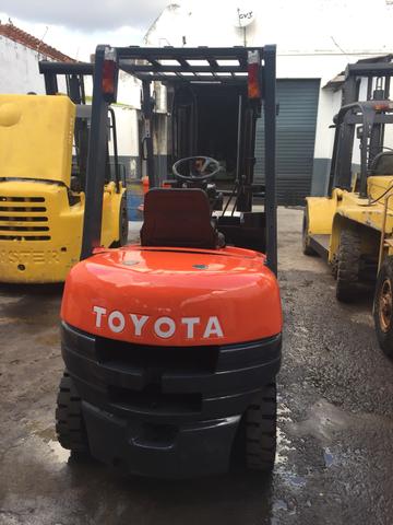 Empilhadeira Toyota 6fd25 diesel 2,5 ton triplex com deslocador !!! - Foto 4