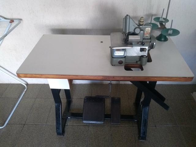 Vendo makina costura overlok perfeito estado de conservação e funcionamento