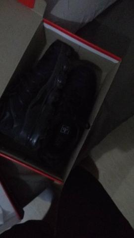 Vendo tênis nike valormax - Foto 3
