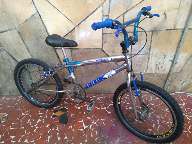 Bicicleta BMX aro 20